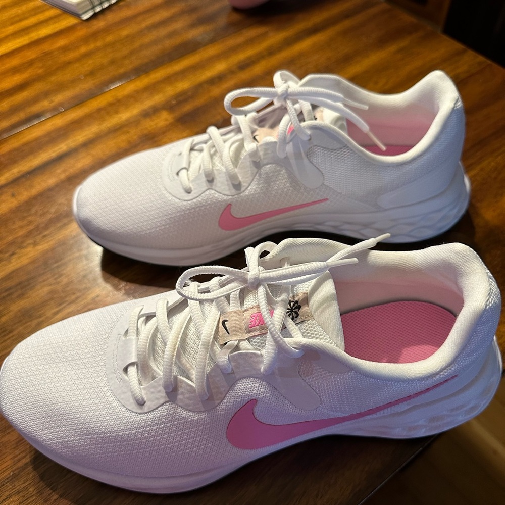 Ladies Nike